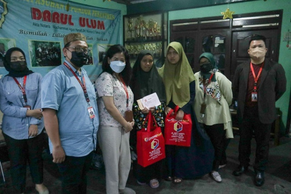 Qhomemart Beri Santunan dan Gelar Buka Bersama dengan Anak-Anak Panti Asuhan