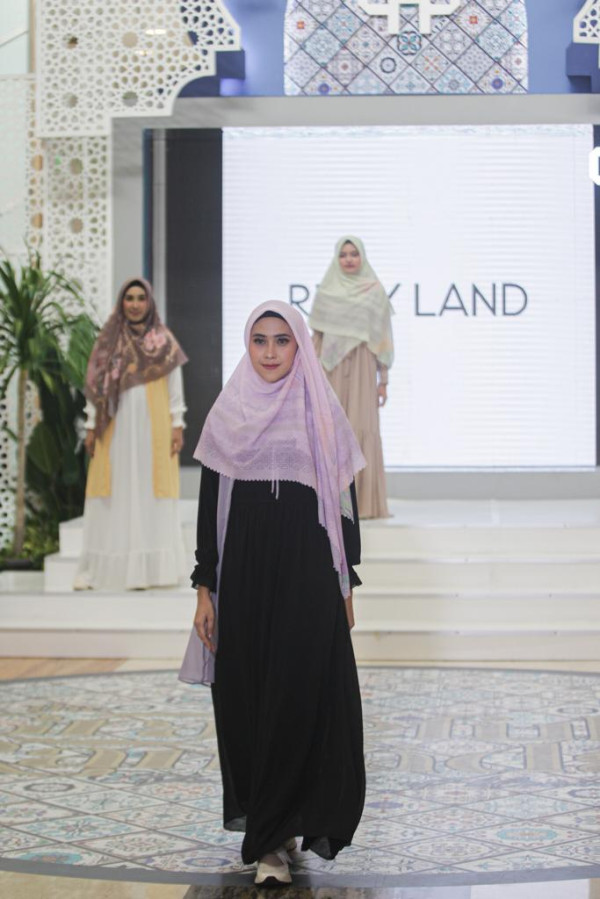 4 Artis yang Punya Bisnis Busana Muslim, Zaskia Sungkar hingga Risty Tagor