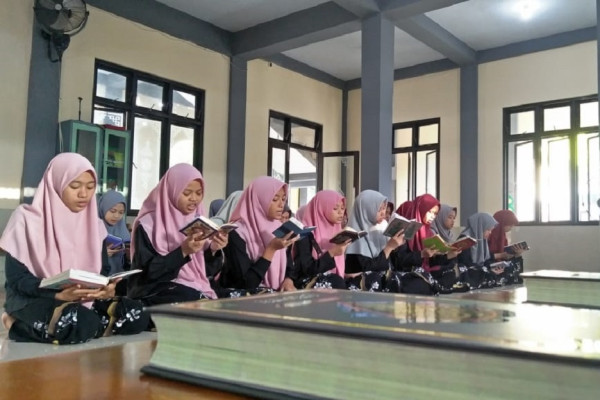 Selama Ramadhan, Ponpes An Nahdlah Kembangkan Tradisi Menulis bagi Santri-Mahasiswa