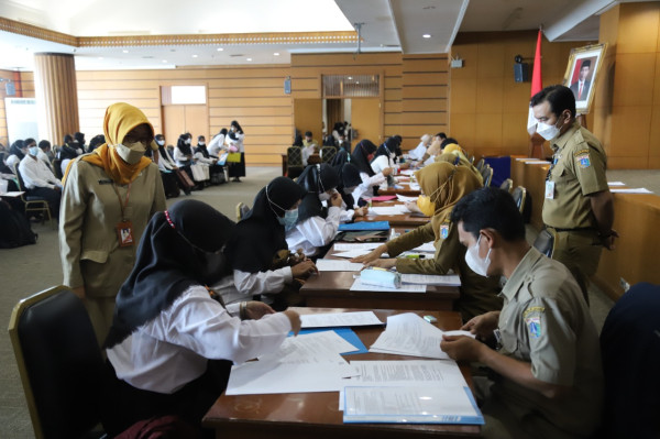 Berkah Jelang Lebaran, 1.340 Pegawai Kontrak Teken Perjanjian Kerja di Pemkot Jakut