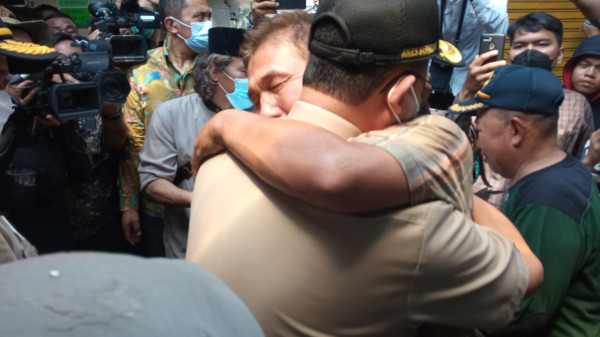 Anies Siapkan Lapak dan Modal Usaha untuk Pedagang Korban Kebakaran Pasar Gembrong
