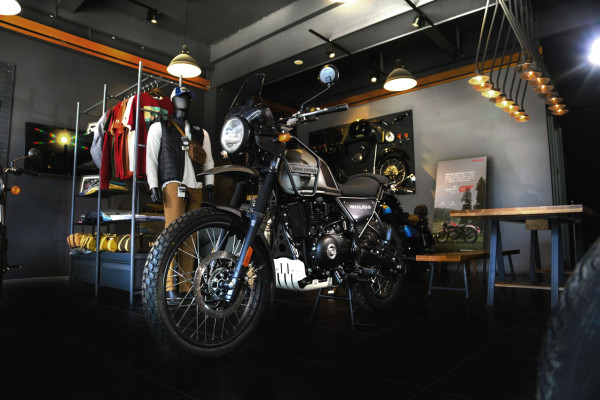 Sapa Warga Luar Jakarta, Royal Enfield Kini Ada di Bandung, Yogyakarta, dan Purwokerto
