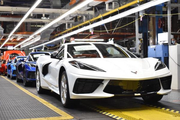 Resmi, Mobil Sport Kebanggaan Amerika Segera Jadi Mobil Listrik