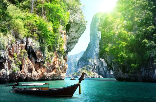 8 Tempat Terindah di Dunia, Nomor 4 Ada di Indonesia