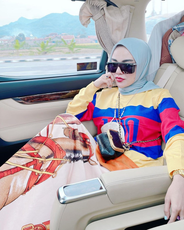 3 Sumber Kekayaan Medina Zein, Nomor 2 Pernah Dipakai Keluarga Raffi Ahmad