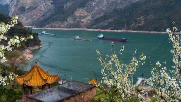 4 Sungai Terdalam di Dunia, Nomor 1 Sedalam 220 Meter
