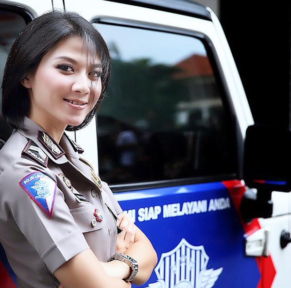 3 Polwan Cantik Presenter NTMC Polri, Nomor 2 Mantan Pramugari