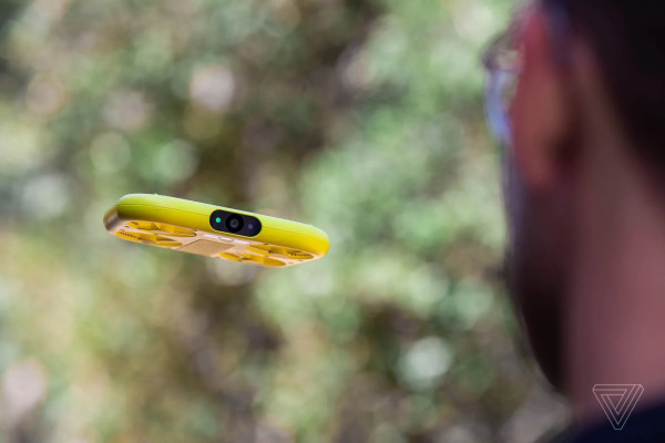 Snap Rilis Drone Selfie Kuning Bernama Pixy dan Bisa Dikantongi