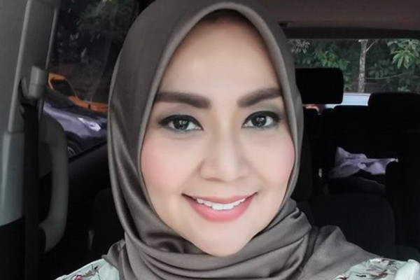 4 Artis yang Dikira Islam padahal Nonislam, Nomor 2 Saudara Kandungnya Seorang Muslim