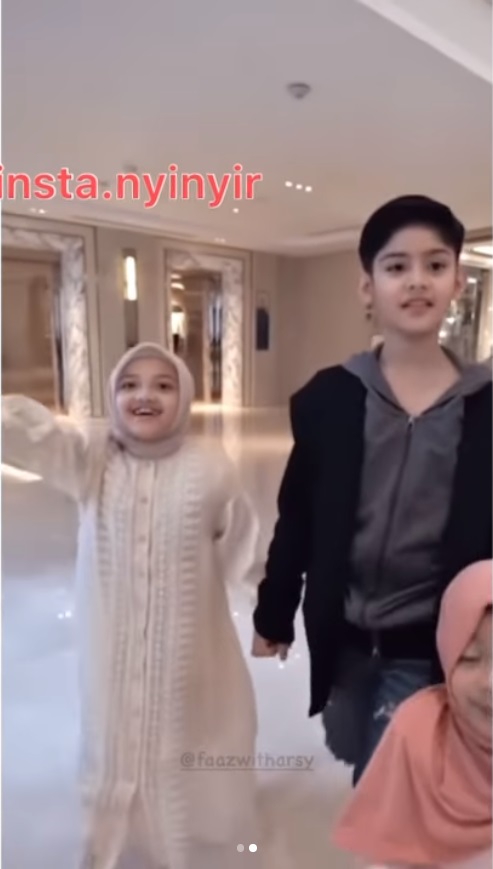 Potret King Faaz dan Arsy Bukber Bikin Gemas, dari Gandengan hingga Cium Tangan