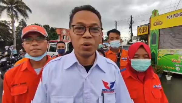 Perindo Bagikan Takjil ke Pemudik, Warga: Ini Sangat Membantu di Perjalanan