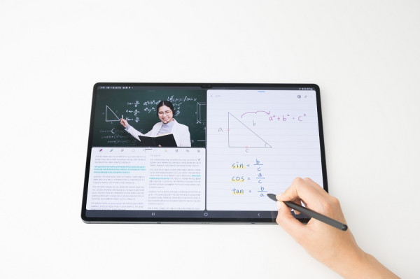 Harga Rp20 Juta, Apa Fungsi Layar Besar 14,6 Inci Galaxy Tab S8 Ultra?