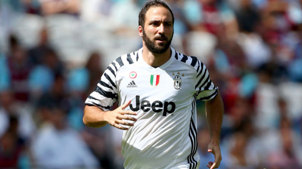 4 Pemain Sepak Bola yang Pernah Obesitas, Salah Satunya Maniak Seks