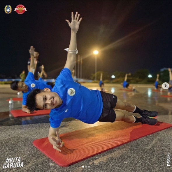 Timnas Indonesia U-23 Tiba di Hanoi, Shin Tae-yong Geber Latihan Perdana