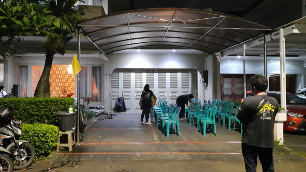 Jenazah Mieke Wijaya Disemayamkan di Rumah Duka, Keluarga dan Kerabat Mulai Berdatangan