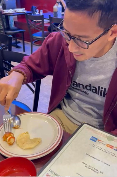 Sandiaga Uno Cicipi Indonesian Spice Of The World di Awang Kitchen New York