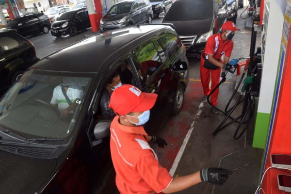 8 Pekerjaan yang Tidak Bisa Libur Saat Lebaran, dari Polisi hingga Penjaga Palang Pintu Kereta