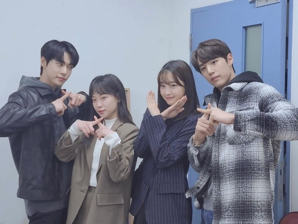 Heboh Kwon Ah Reum dan Doyoung NCT Dirumorkan Pacaran Gegara Postingan Ini