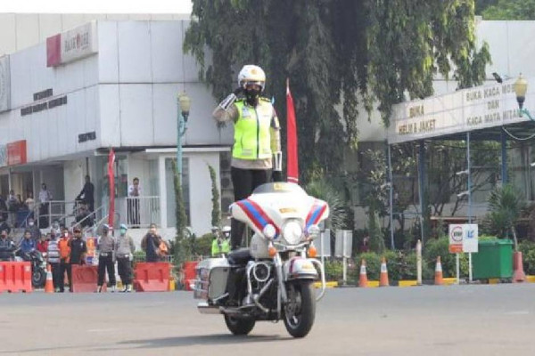 Profil AKP Martha Catur Wurihandini, Polwan Cantik yang Jago Atraksi di Atas Moge