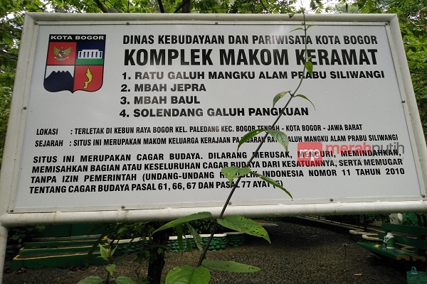 4 Tempat Angker di Kebun Raya Bogor, Nomor 3 Makam Istri Prabu Siliwangi