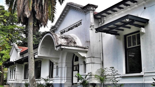 4 Tempat Angker di Kebun Raya Bogor, Nomor 3 Makam Istri Prabu Siliwangi
