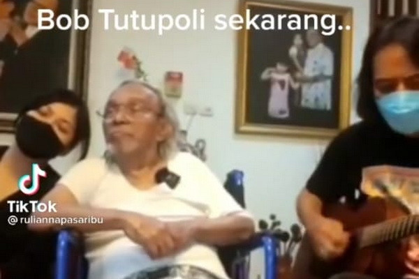 Lama Tidak Terdengar, Begini Sekarang Kondisi Penyanyi Jadul Bob Tutupoly