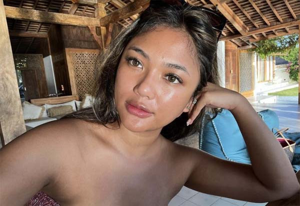 Marion Jola Tampil Seksi dan Eksotis Tanpa Makeup, Intip Potretnya