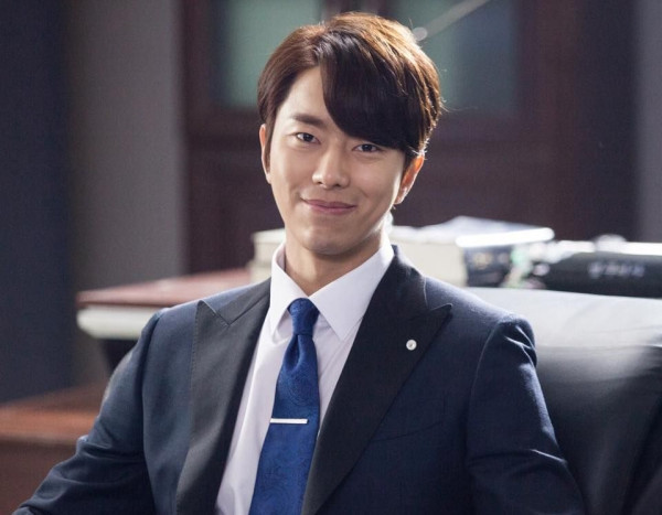 8 Jaksa Ganteng dalam Drama Korea Rating Tinggi