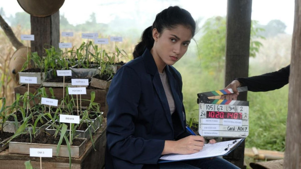 Biodata dan Agama Aghniny Haque, Pemeran Ayu di Film KKN di Desa Penari
