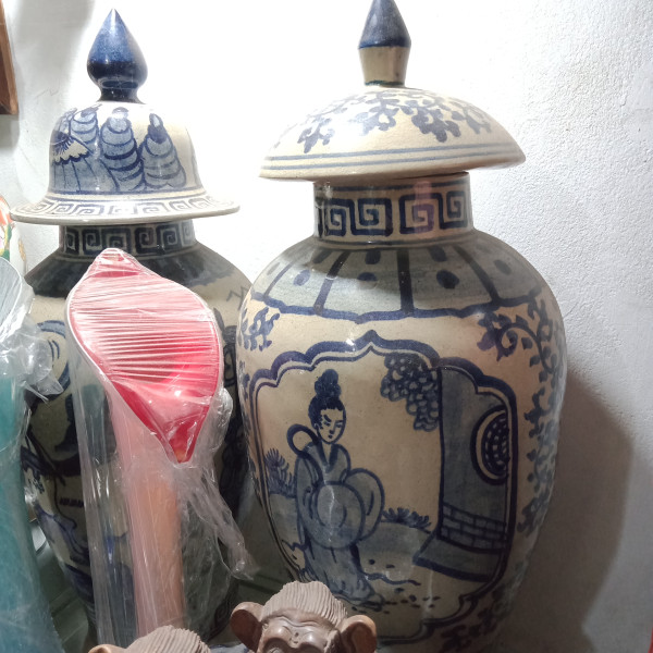5 Barang Antik Paling Diburu Kolektor