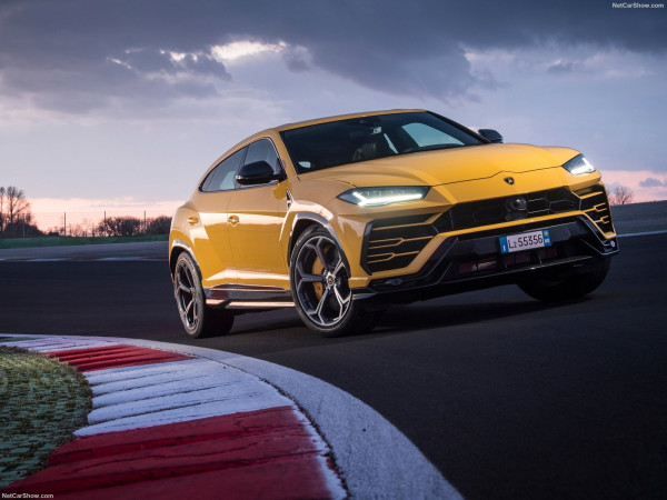 Lamborghini Urus akan Jadi Mobil Listrik Cepat atau Lambat