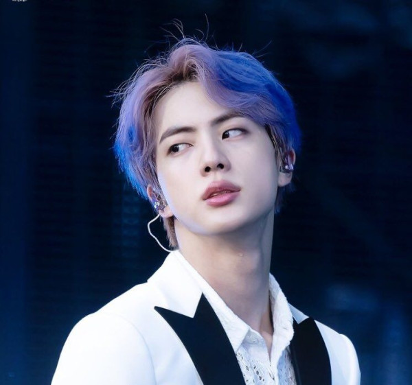 10 Gaya dan Warna Rambut BTS Paling Ikonis selain Mullet Jungkook