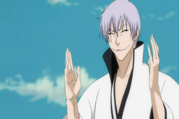 5 Karakter Anime yang Punya Senyum Penuh Kepalsuan