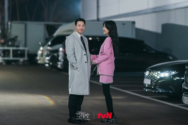 5 Pasangan Drama Korea yang Tetap Akrab dalam Dunia Nyata