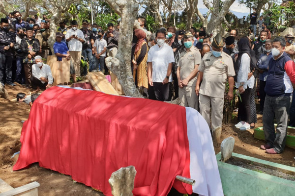 Kenangan Doni Monardo bersama Yuri sang Pahlawan Perang Melawan Covid-19