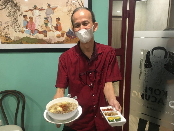 Buka di Jalan Sabang, Kopi Ko Acung Hadirkan Kuliner Peranakan ala Masakan Rumahan