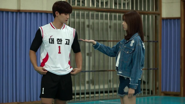 6 Drama Korea tentang Kisah Cinta Guru dan Murid