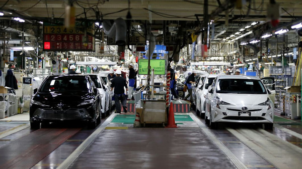 Toyota Kurangi Produksi Mobil, Land Cruiser dan Voxy Baru Terdampak