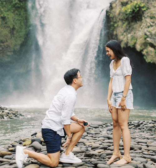 Maudy Ayunda Dilamar Jesse Choi di Bawah Air Terjun, Intip Potret Sweet Mereka!