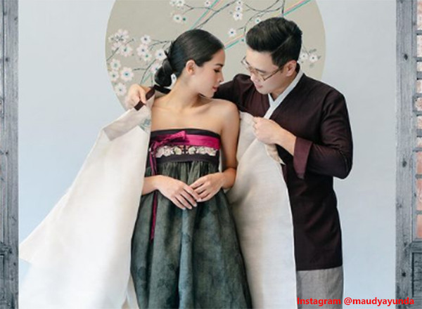 5 Pria Asing Ini Jadi Mualaf demi Nikahi Artis Indonesia, Terbaru Ada Jesse Choi