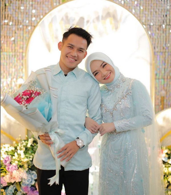 5 Potret Cantik Rismahani, Istri Witan Sulaeman