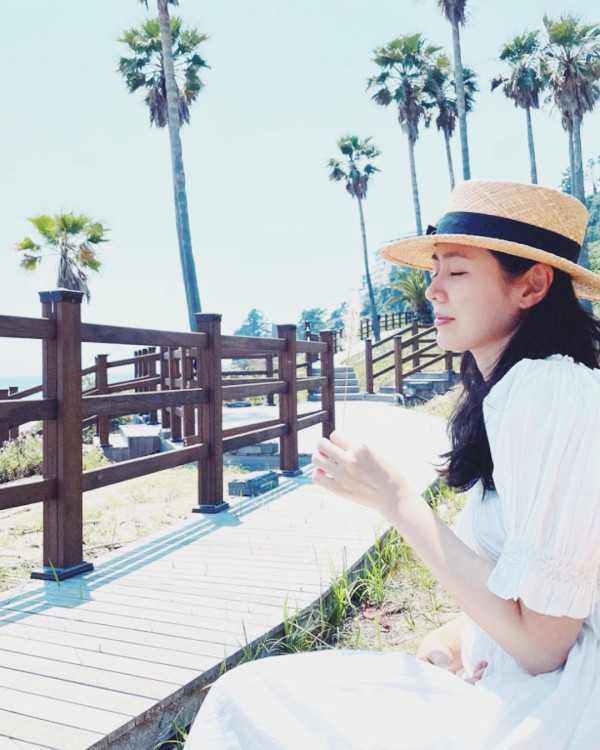 Perut Terlihat Buncit, Son Ye Jin Tepis Rumor Hamil