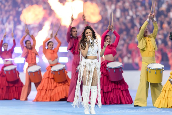 Camila Cabello Ngamuk Dicuekin Pendukung Liverpool dan Real Madrid di Final Liga Champions