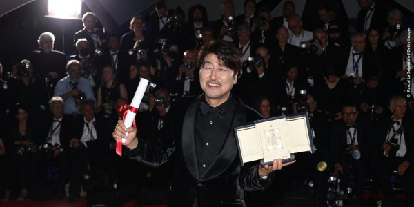 Song Kang Ho Pecahkan Rekor Lewat Kemenangan di Festival Film Cannes 2022