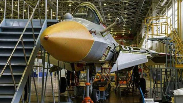 Rusia Terima 2 Pesawat Tempur Siluman Su-57, Tanda Perang Makin Panas?