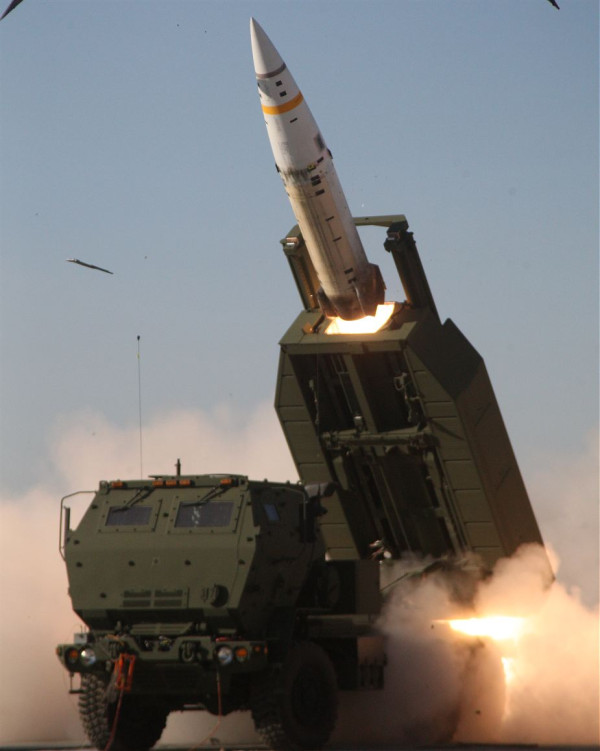 Inilah Kehebatan Artileri Roket HIMARS yang Dikirim AS ke Ukraina