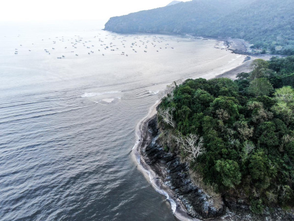 Pantai Grajangan, Spot Ombak Terbaik di Banyuwangi Selain G-Land