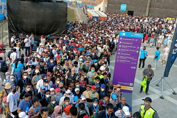 Tanpa Pawang Hujan, Cuaca Cerah Iringi Formula E Jakarta