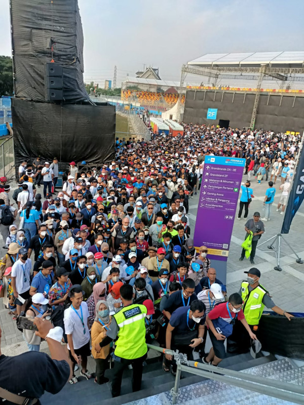 Formula E Usai, Antrean Mengular di Pintu Keluar Sirkuit Ancol