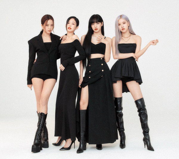 6 Grup K-Pop yang Namanya Terinspirasi Warna dan Makna di Baliknya
